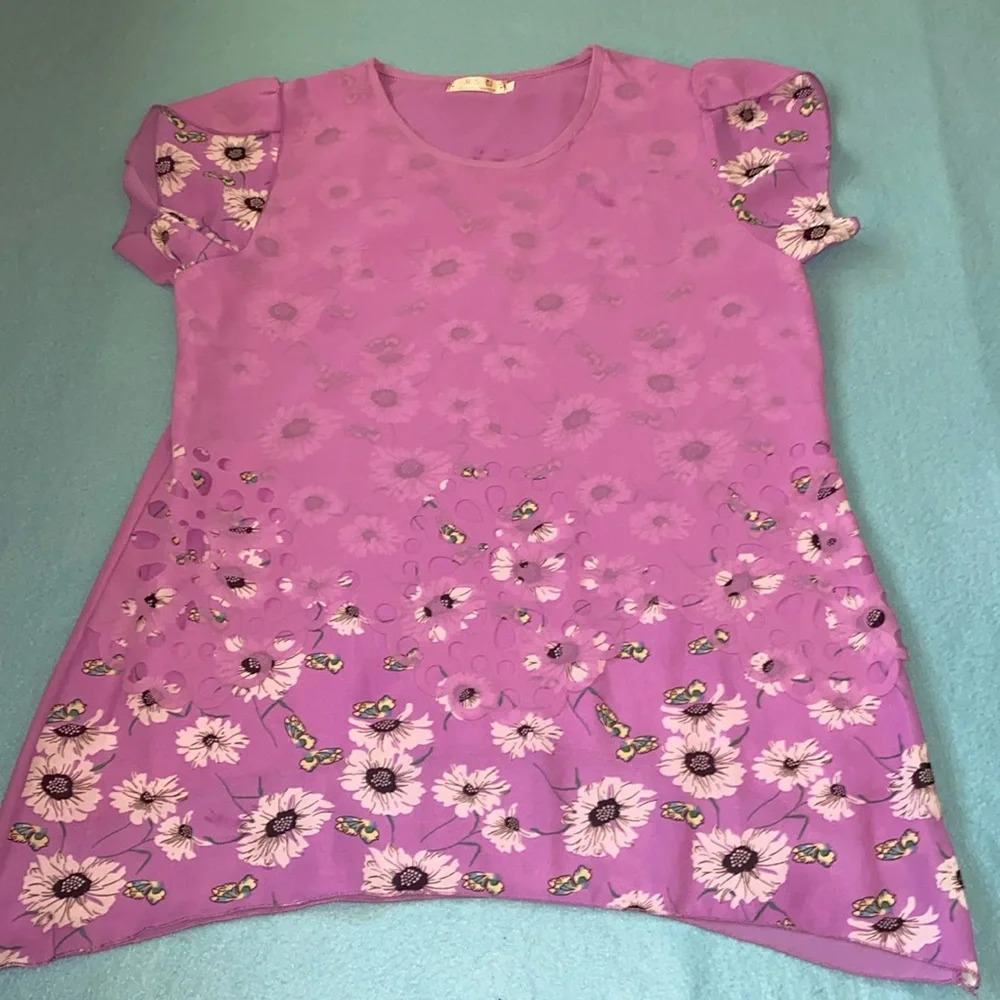 VINEYARD CLASSIC FASHION floral layered cutouts short butterfly sleeves size 3XL